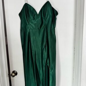 Emerald Green Strapless Prom Dress